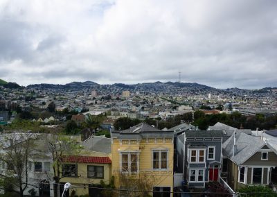 San Francisco's skyline overlooking houses